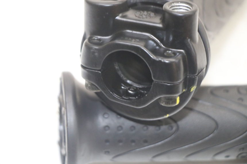 photo de MANETKA GAZU PIAGGIO MP3 500 (2014 - 2017) - Zoom stanu zużycia