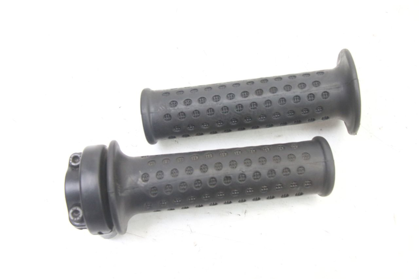 photo de MANETKA GAZU PIAGGIO MP3 500 (2011 - 2015) - Widok główny