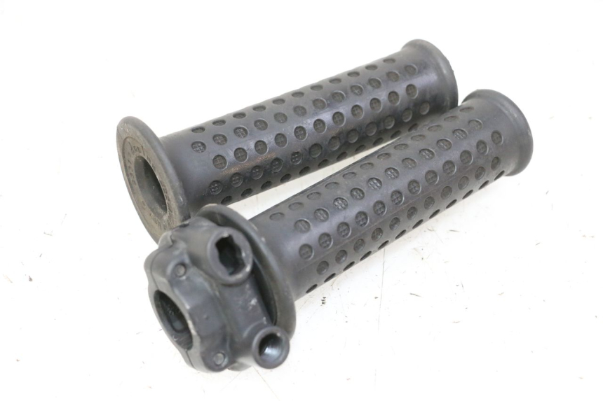 photo de MANETKA GAZU PIAGGIO MP3 RL 250 (2006 - 2010) - Zoom stanu zużycia