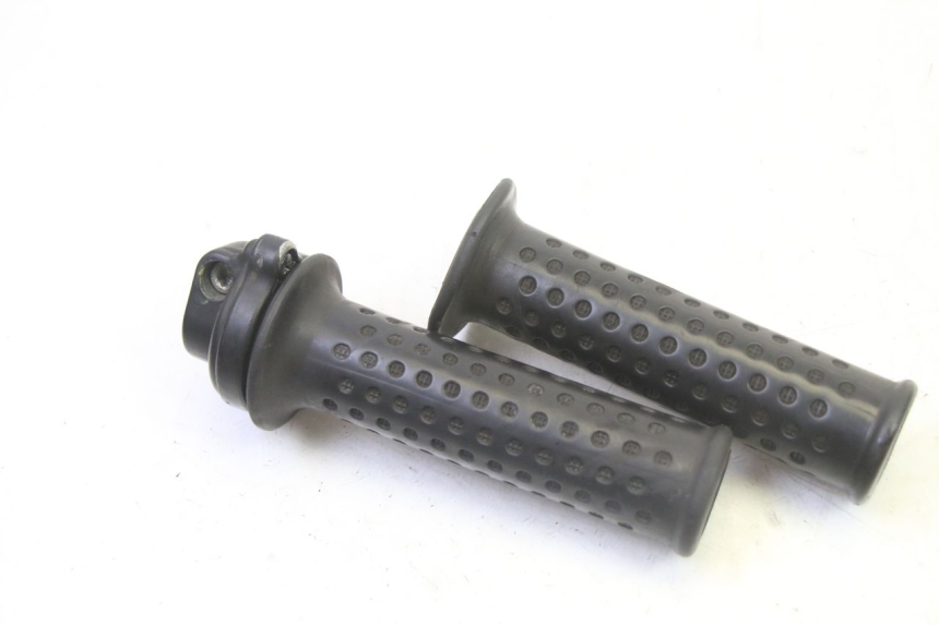 photo de MANETKA GAZU PIAGGIO MP3 125 (2006 - 2014) - Szczegół części