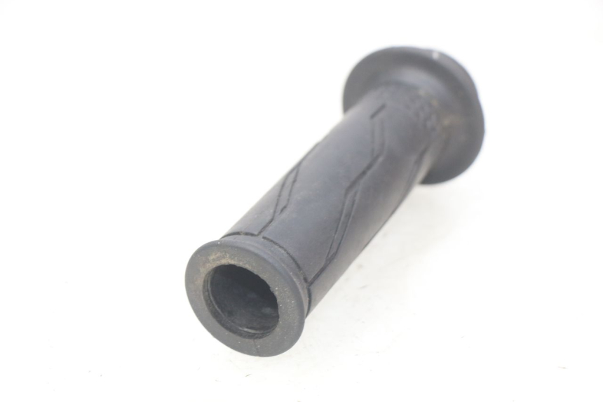 photo de MANETKA GAZU YAMAHA N-MAX NMAX 125 (2017 - 2020) - Szczegół części