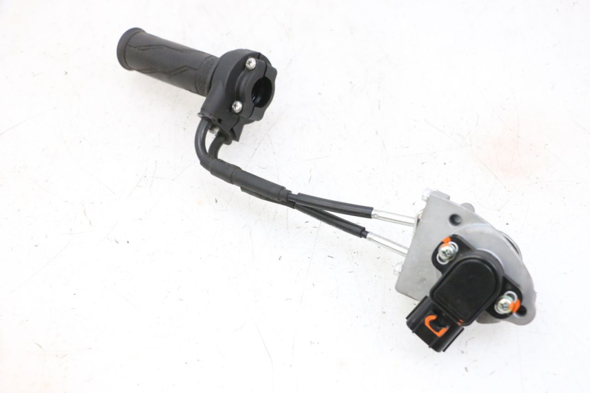 photo de MANETKA GAZU YAMAHA NEO'S CORE 1 (2022 - 2026) - Kontrola wizualna