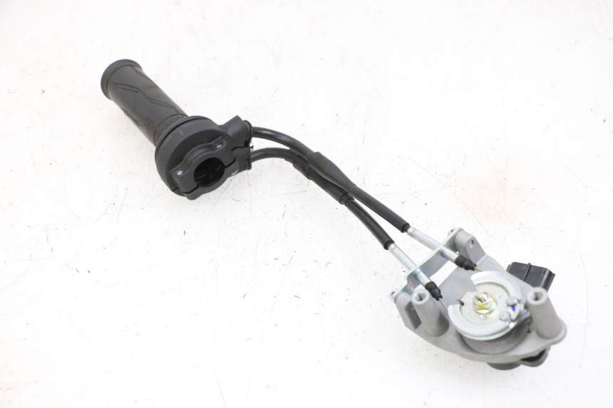 photo de MANETKA GAZU YAMAHA NEO'S CORE 1 (2022 - 2026) - Część sprawdzona