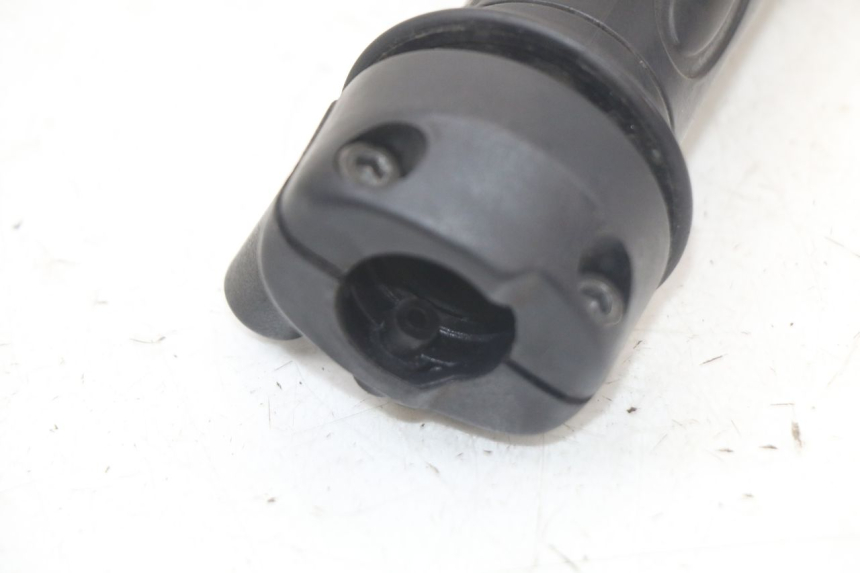 photo de MANETKA GAZU YAMAHA NEO'S NEOS 2T 50 (2007 - 2017) - Zoom stanu zużycia