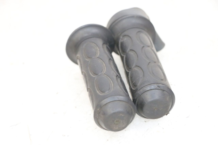 photo de MANETKA GAZU YAMAHA NEO'S NEOS 2T 50 (1998 - 2007) - Zbliżenie techniczne