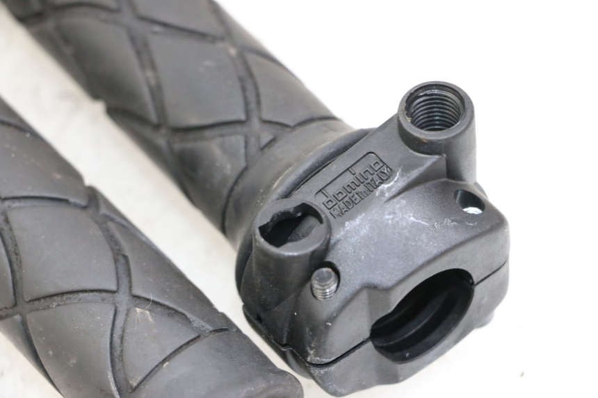 photo de MANETKA GAZU YAMAHA NEOS NEO'S 4T 50 (2008 - 2016) - Zoom stanu zużycia