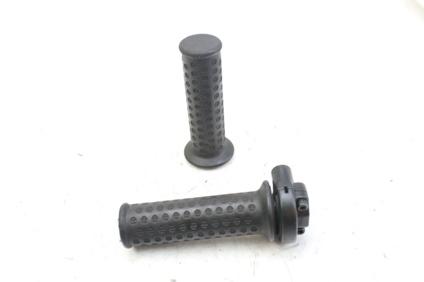 photo de MANETKA GAZU PIAGGIO NEW TYPHOON 50 (2018 - 2021) - Widok ogólny