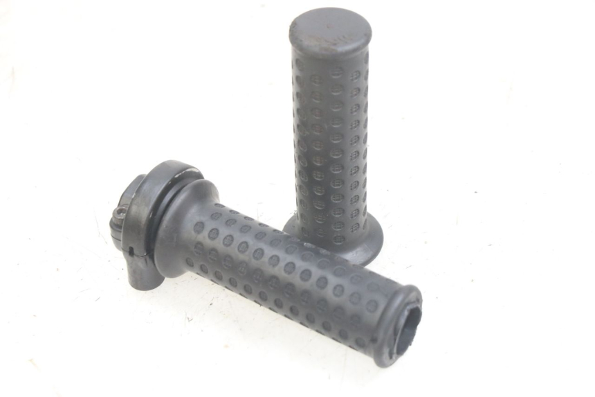 photo de MANETKA GAZU PIAGGIO NEW TYPHOON 50 (2018 - 2021) - Widok główny