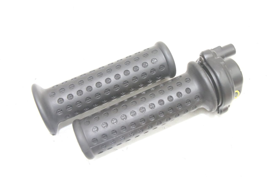 photo de MANETKA GAZU PIAGGIO NRG POWER PUREJET 50 (2018 - 2021) - Zoom stanu zużycia