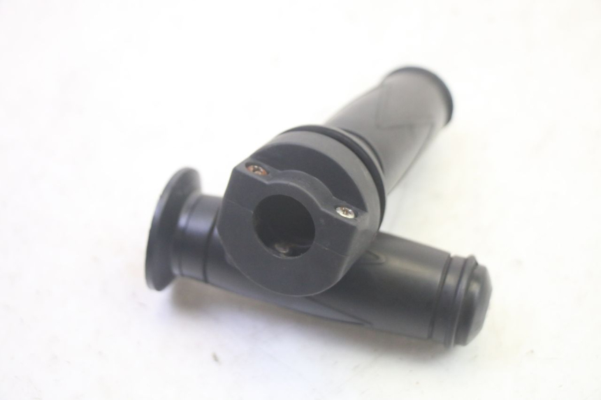 photo de MANETKA GAZU JM MOTORS OLDIES GT 4T 50 (2018 - 2025) - Zoom stanu zużycia