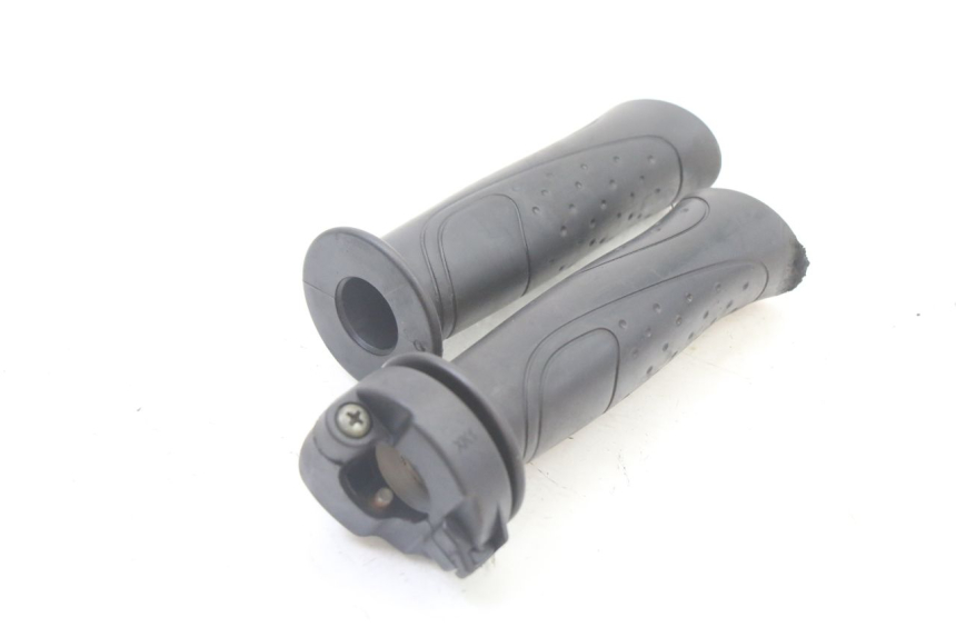 photo de MANETKA GAZU SYM ORBIT III 3 4T 50 (2021 - 2025) - Zoom stanu zużycia