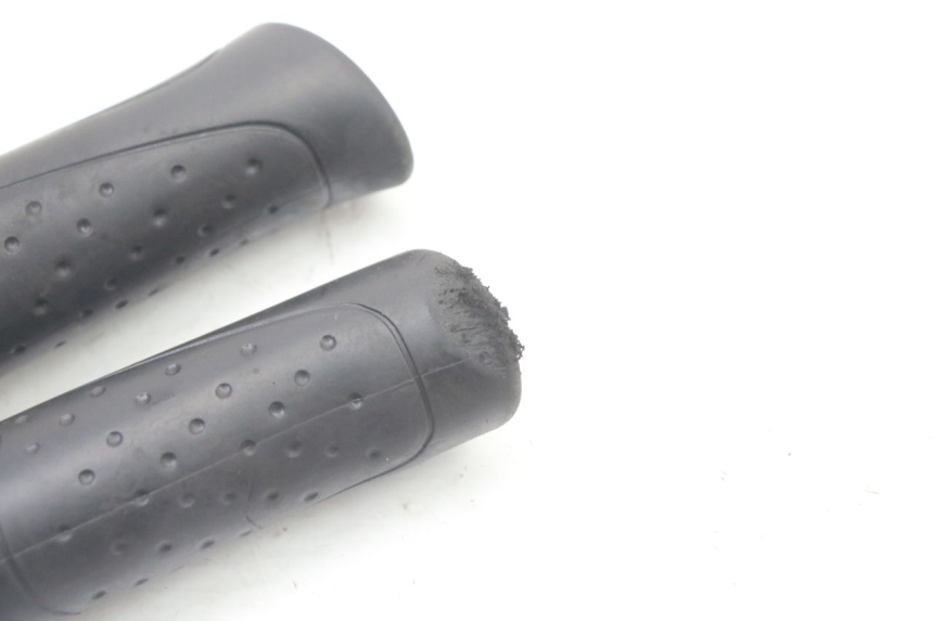 photo de MANETKA GAZU SYM ORBIT III 3 4T 50 (2021 - 2025) - Zbliżenie techniczne