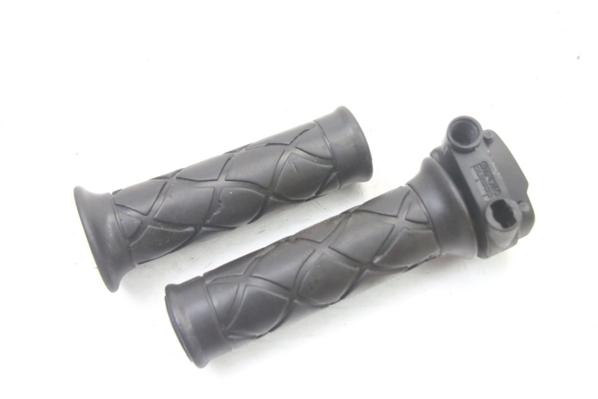 photo de MANETKA GAZU MBK OVETTO 4T 50 (2008 - 2016) - Zbliżenie techniczne