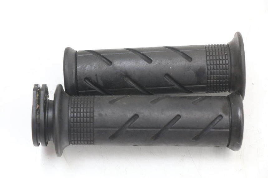 photo de MANETKA GAZU HONDA PCX (JF28) 125 (2009 - 2011) - Inny kąt widzenia