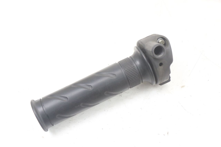 photo de MANETKA GAZU PEUGEOT BELVILLE 125 (2017 - 2021) - Inny kąt widzenia