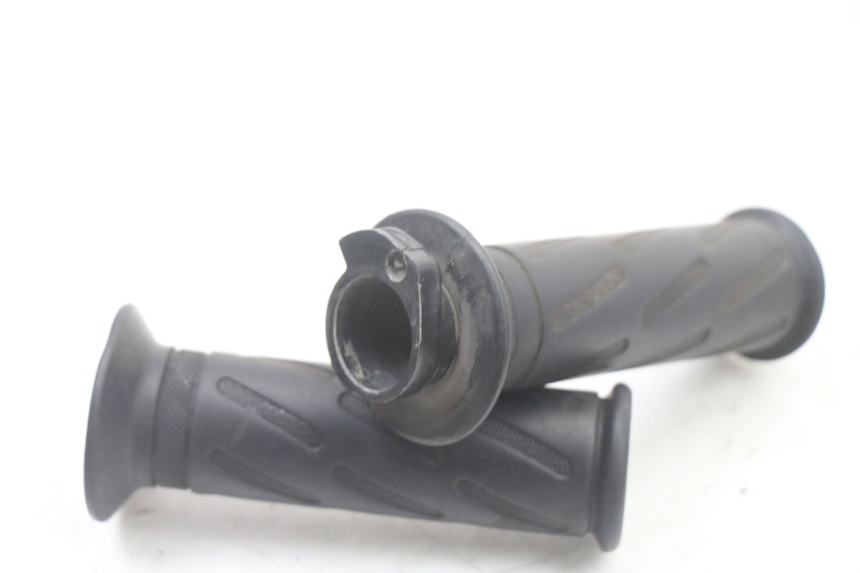 photo de MANETKA GAZU PEUGEOT KISBEE 4T 50 (2018 - 2022) - Inny kąt widzenia