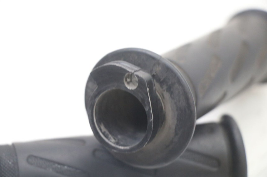 photo de MANETKA GAZU PEUGEOT KISBEE 4T 50 (2018 - 2022) - Zbliżenie techniczne