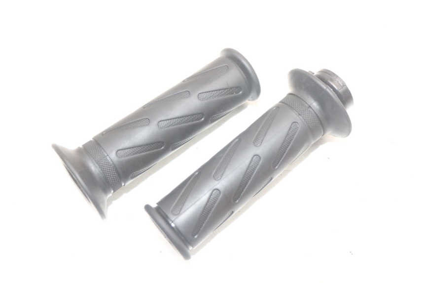 photo de MANETKA GAZU PEUGEOT STREETZONE 4T 50 (2018 - 2023) - Inny kąt widzenia