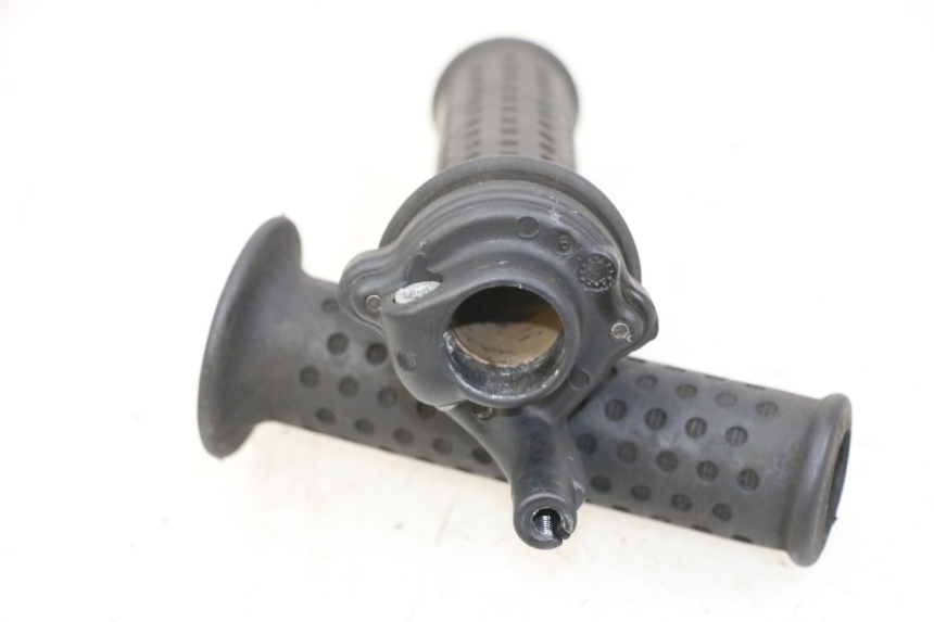 photo de MANETKA GAZU PIAGGIO VESPA GRANTURISMO 200 (2004 - 2005) - Szczegół części