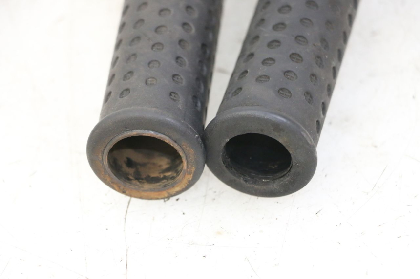 photo de MANETKA GAZU PIAGGIO VESPA GRANTURISMO 200 (2004 - 2005) - Widok ogólny