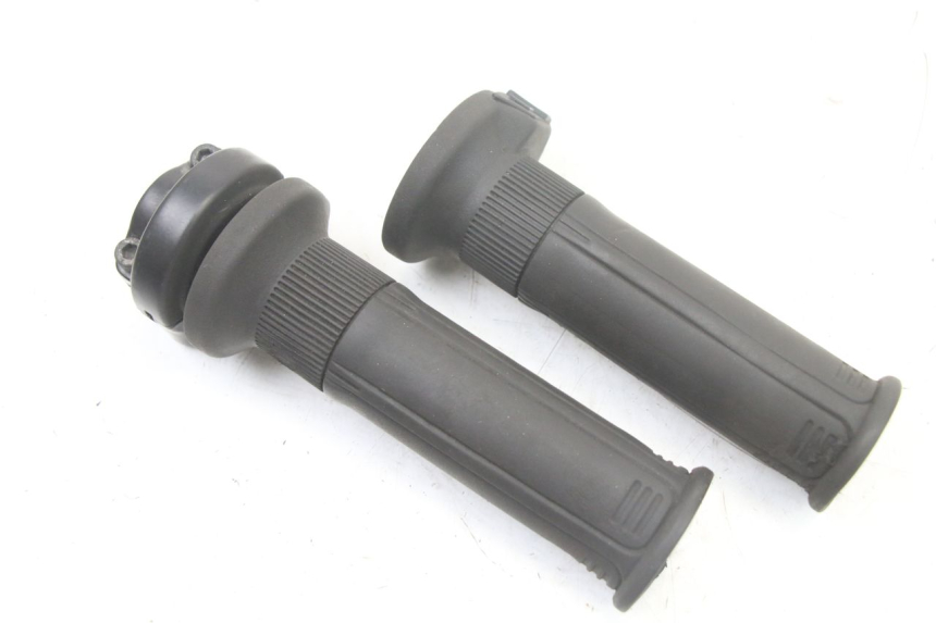 photo de MANETKA GAZU PIAGGIO VESPA LX IE 125 (2010 - 2012) - Widok główny