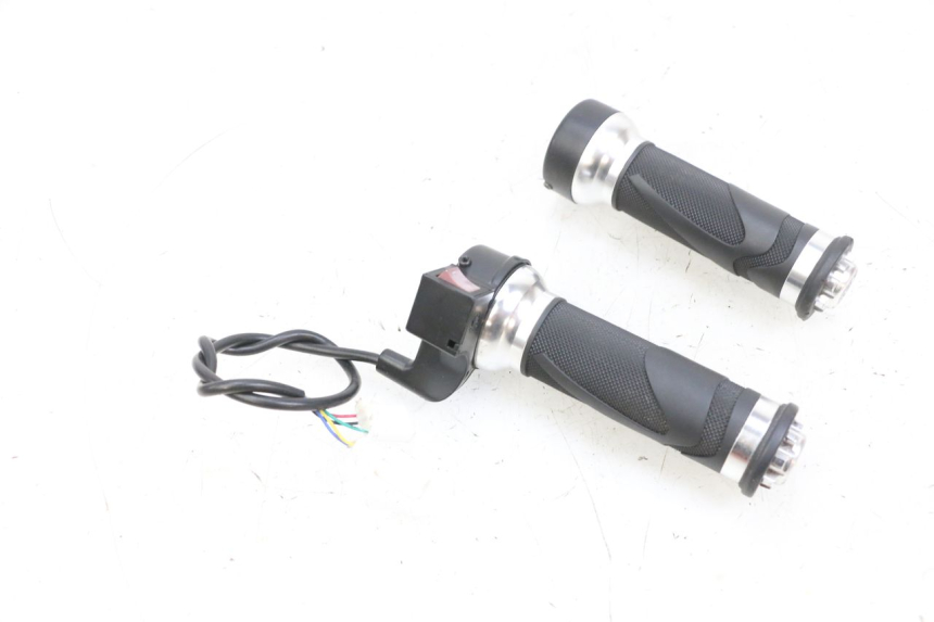 photo de MANETKA GAZU EFUN PUSA 1 - Zbliżenie techniczne