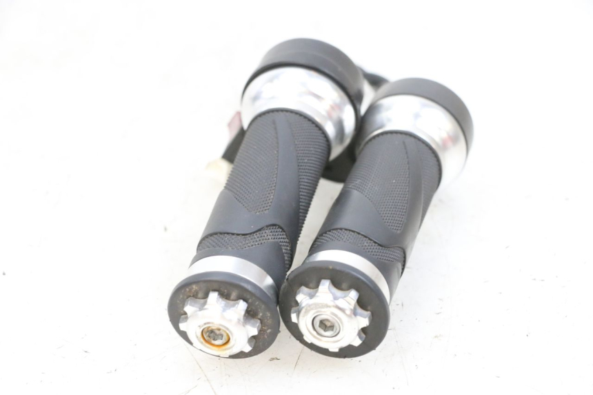 photo de MANETKA GAZU EFUN PUSA 1 - Punkty mocowania