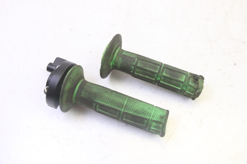 photo de MANETKA GAZU APOLLO RFZ 125 - Widok ogólny