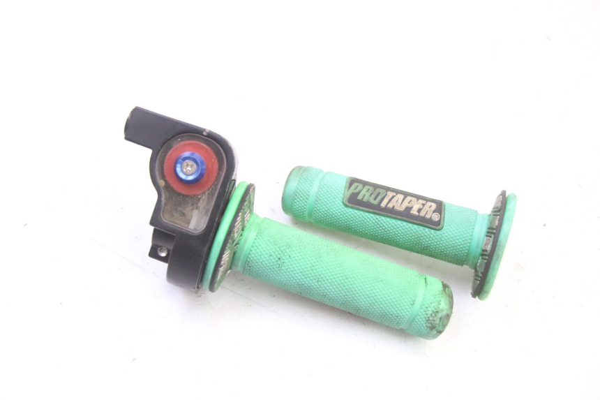 photo de MANETKA GAZU APOLLO RXF 125 - Widok główny