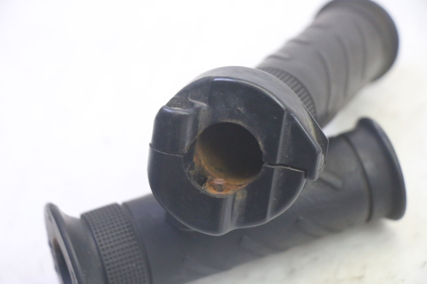 photo de MANETKA GAZU DAELIM S1 125 (2007 - 2016) - Zoom stanu zużycia