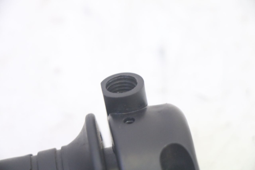 photo de MANETKA GAZU JM MOTORS SANTANA EVO 50 (2024 - 2026) - Zbliżenie techniczne