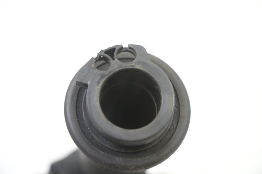 photo de MANETKA GAZU PEUGEOT SATELIS COMPRESSOR K15 125 (2006 - 2009) - Zoom stanu zużycia