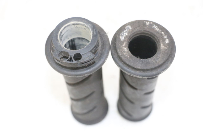 photo de MANETKA GAZU PEUGEOT SATELIS 125 (2013 - 2018) - Szczegół części