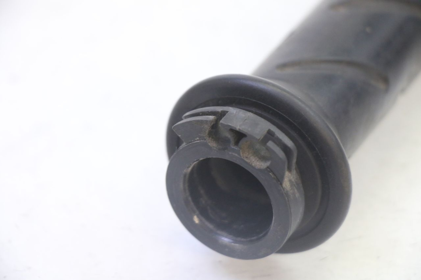 photo de MANETKA GAZU PEUGEOT SATELIS 125 (2010 - 2012) - Zoom stanu zużycia