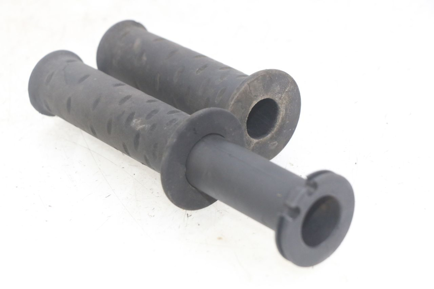 photo de MANETKA GAZU APRILIA SCARABEO LIGHT 125 (2007 - 2011) - Widok główny