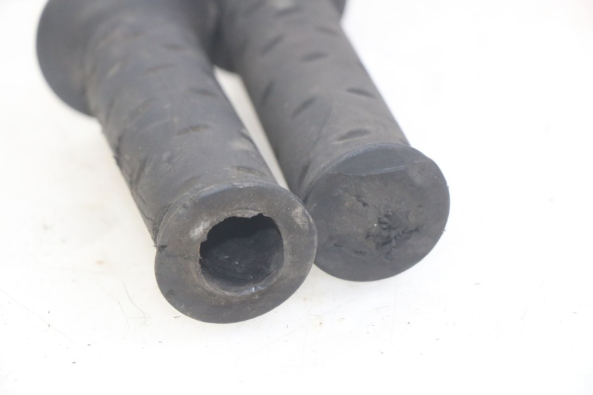 photo de MANETKA GAZU APRILIA SCARABEO LIGHT 125 (2007 - 2011) - Zoom stanu zużycia