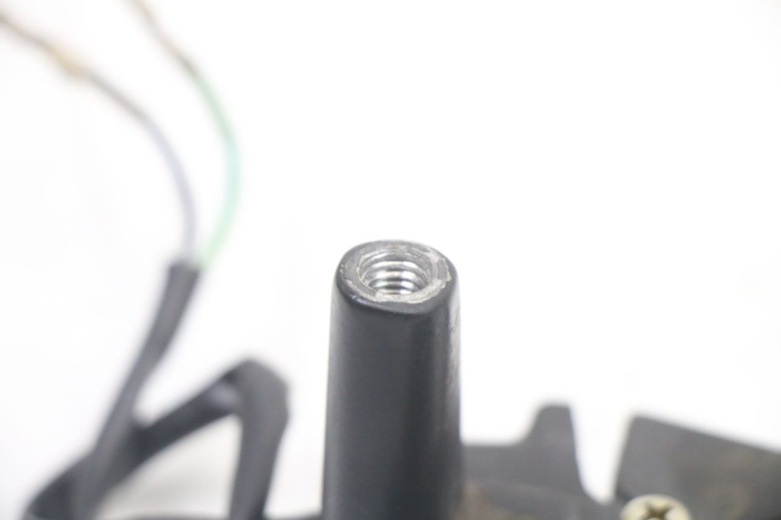 photo de MANETKA GAZU HONDA SCV LEAD 100 (2003 - 2007) - Inny kąt widzenia