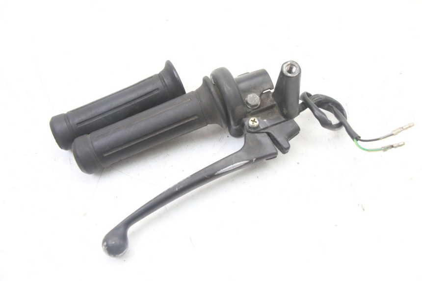 photo de MANETKA GAZU HONDA SCV LEAD 100 (2003 - 2007) - Zbliżenie techniczne