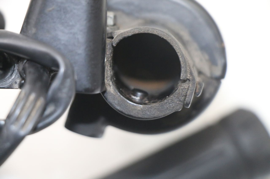 photo de MANETKA GAZU HONDA SCV LEAD 100 (2003 - 2007) - Oznaczenia i referencje