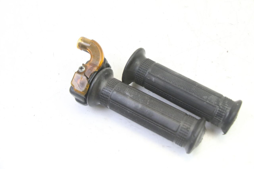 photo de MANETKA GAZU DERBI SENDA SM DRD 50 (2008 - 2013) - Zoom stanu zużycia