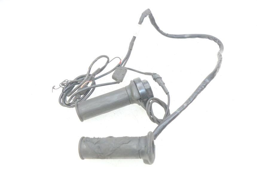 photo de MANETKA GAZU SUZUKI SIXTEEN 125 (2008 - 2010) - Widok główny