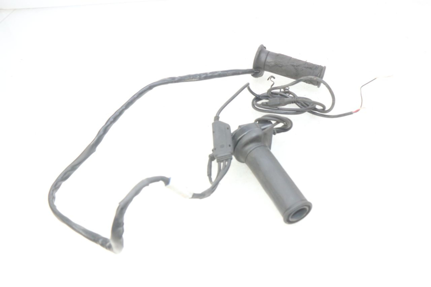 photo de MANETKA GAZU SUZUKI SIXTEEN 125 (2008 - 2010) - Punkty mocowania