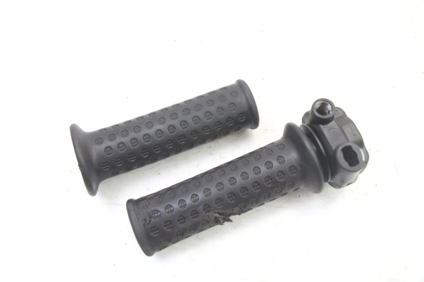 photo de MANETKA GAZU APRILIA SR 2T 50 (2018 - 2022) - Inny kąt widzenia