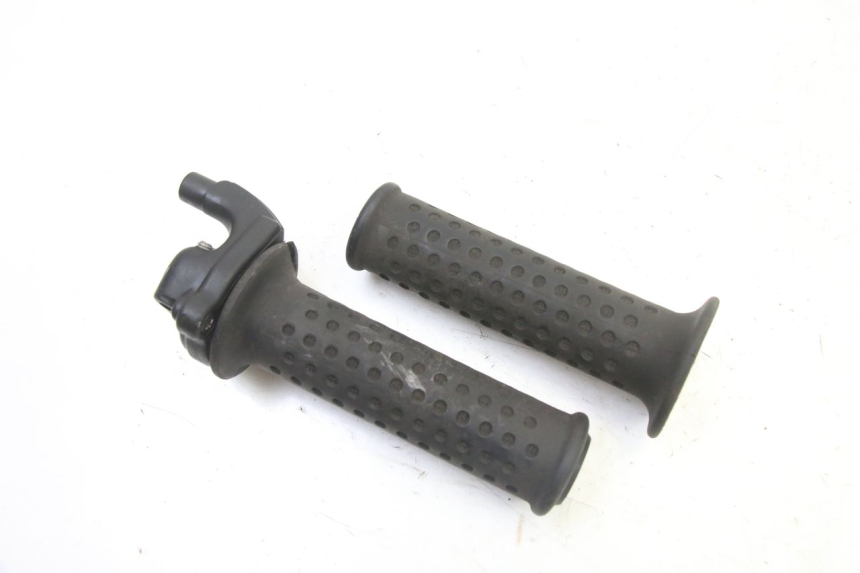 photo de MANETKA GAZU PIAGGIO SUPER LX 125 (2000 - 2003) - Widok główny