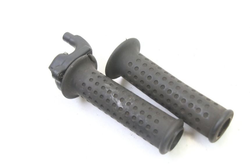 photo de MANETKA GAZU PIAGGIO SUPER LX 125 (2000 - 2003) - Szczegół części