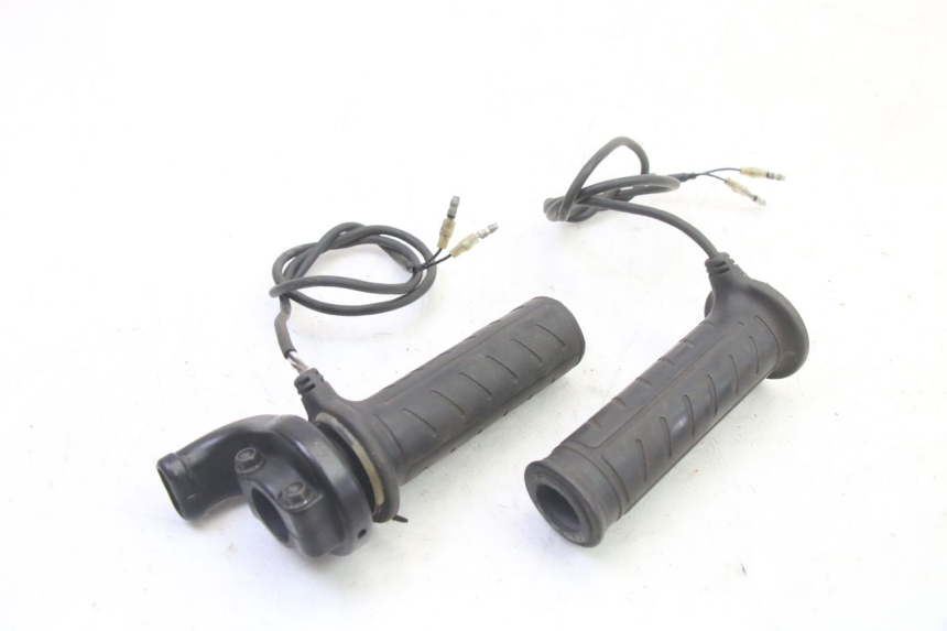 photo de MANETKA GAZU KTM SUPERENDURO R 950 (2005 - 2009) - Szczegół części