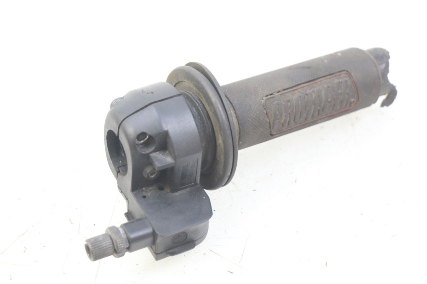 photo de MANETKA GAZU APRILIA SX 50 (2011 - 2017) - Zbliżenie techniczne