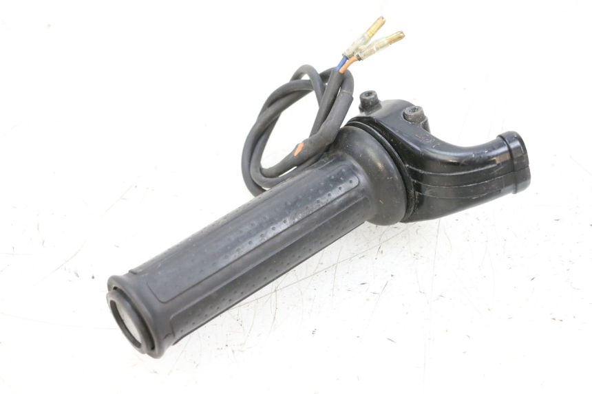 photo de MANETKA GAZU YAMAHA TDM ABS 900 (2002 - 2014) - Widok główny