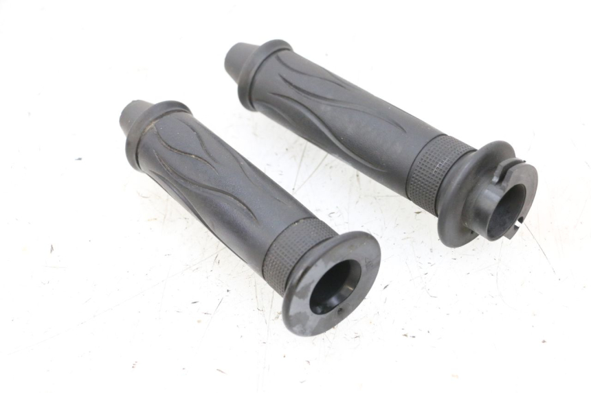 photo de MANETKA GAZU NECO TEMPO 4T 50 (2022 - 2026) - Zbliżenie techniczne