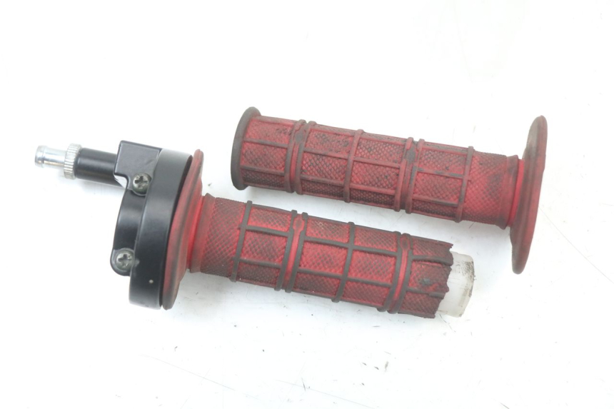 photo de MANETKA GAZU NITRO MOTORS THUNDER 125 - Widok główny